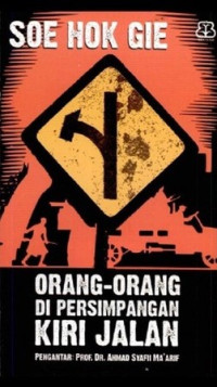 Image of Orang-orang di persimpangan kiri jalan